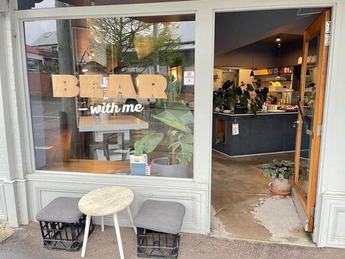 Architect-Designed Studio Retreat in Prime South Hobart