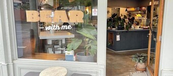 Architect-Designed Studio Retreat in Prime South Hobart