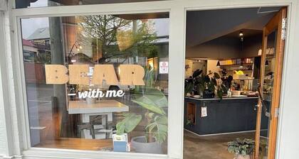 Architect-Designed Studio Retreat in Prime South Hobart