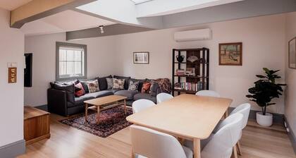Cavell Street Cottage in West Hobart