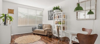 New Town Gem: Homely City-Fringe Apartment