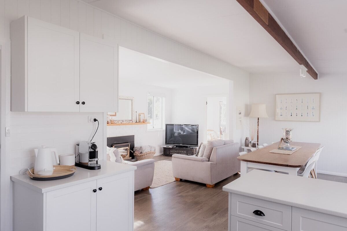 Télévision, cheminée