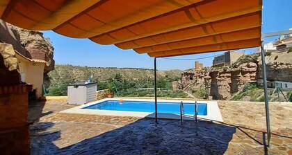 Serenity in Freila - Spacious 5 Bedroom House
