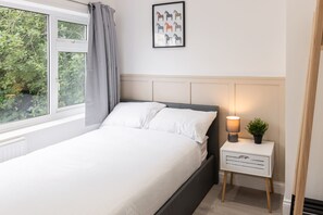 4 bedrooms - Host Stay Marguerita Road (Manchester)