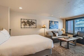 مكواة/لوح كي وواي فاي وملاءات أسرّة