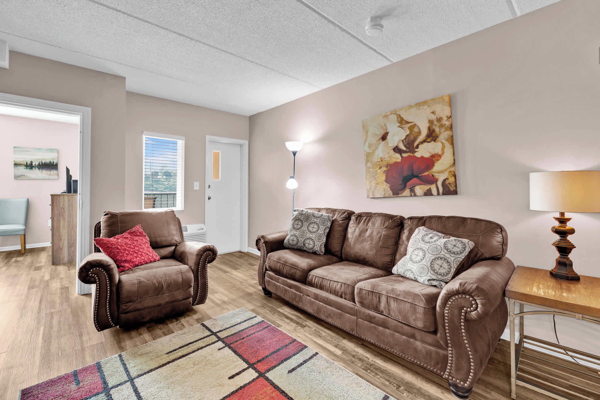 TV, fireplace, offices