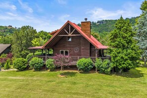 Exterior - Cabin w/ Hot Tub, Theater & Games! (Sevierville)