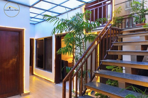 Grand Peace House II