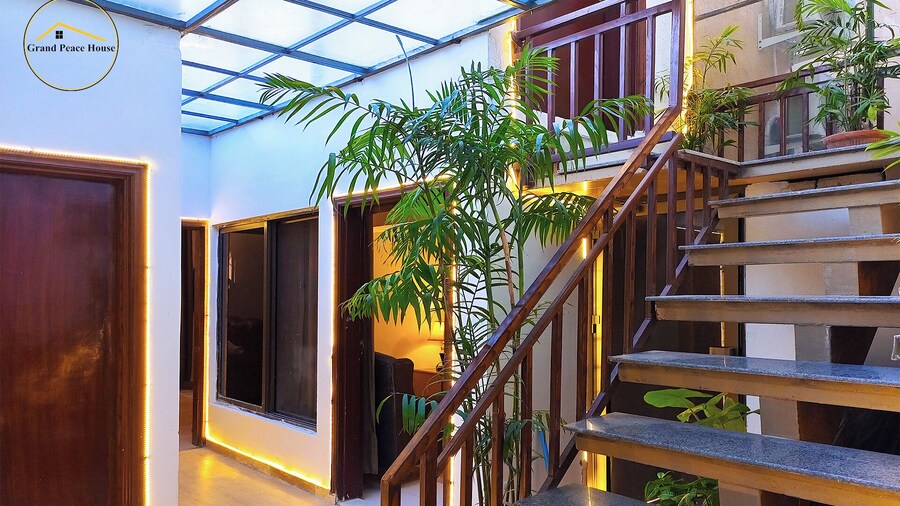 Grand Peace House II