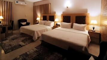 Deluxe Quadruple Room