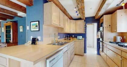 Historic 3-bedroom post and beam house in prestigious Sugar Hill.