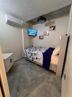 1 bedroom, WiFi, bed sheets - P.L Residence 2 (Constanza)