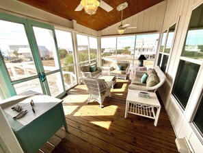 TV - Great Views!  Gorgeous Home in Surfside (Gulf Shores)