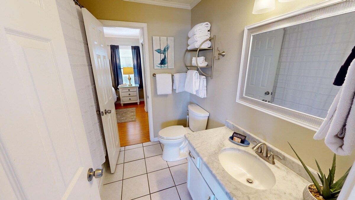 Photo 9 of SPC 4203 Dog Friendly 1 BR with Free Beach Service for 2