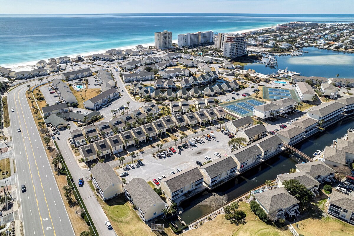 Photo 68 of SPC 4203 Dog Friendly 1 BR with Free Beach Service for 2