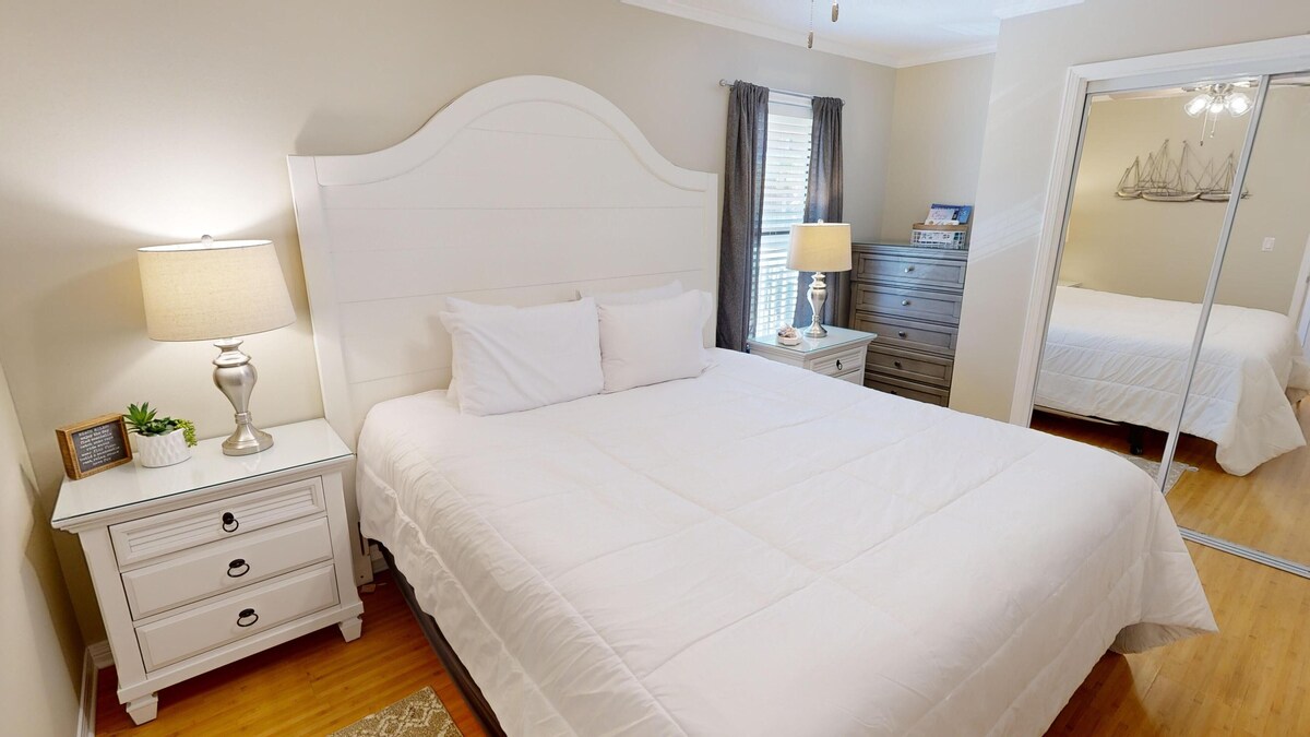 Photo 14 of SPC 4203 Dog Friendly 1 BR with Free Beach Service for 2