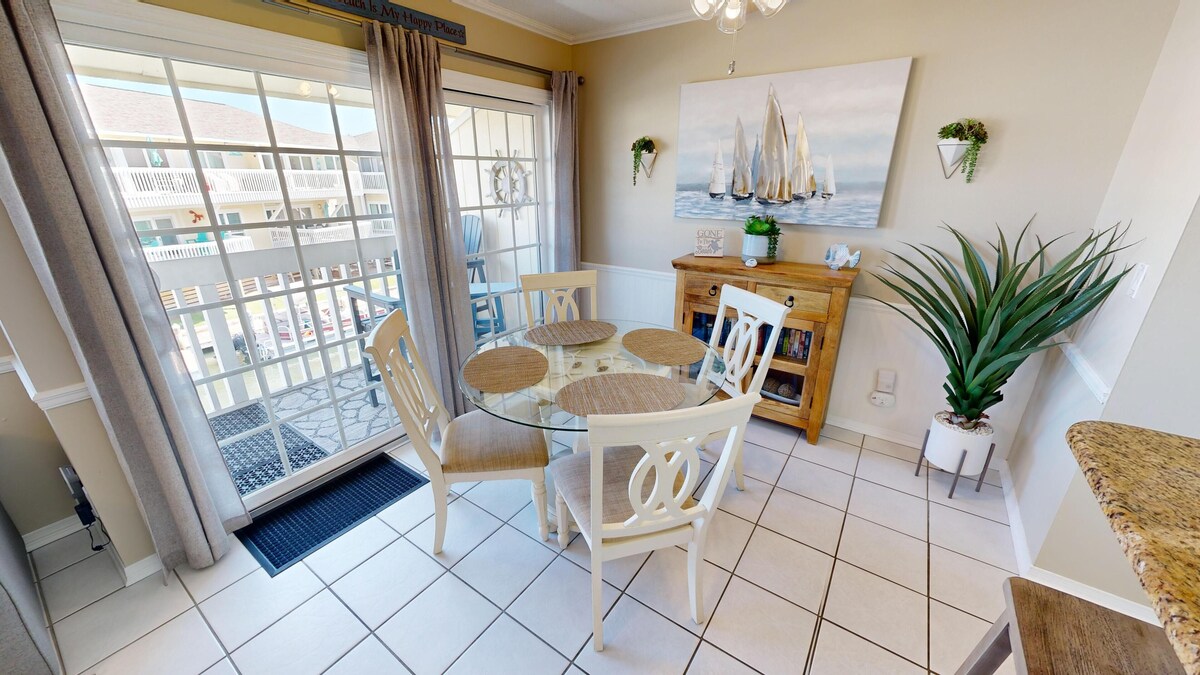 Photo 6 of SPC 4203 Dog Friendly 1 BR with Free Beach Service for 2
