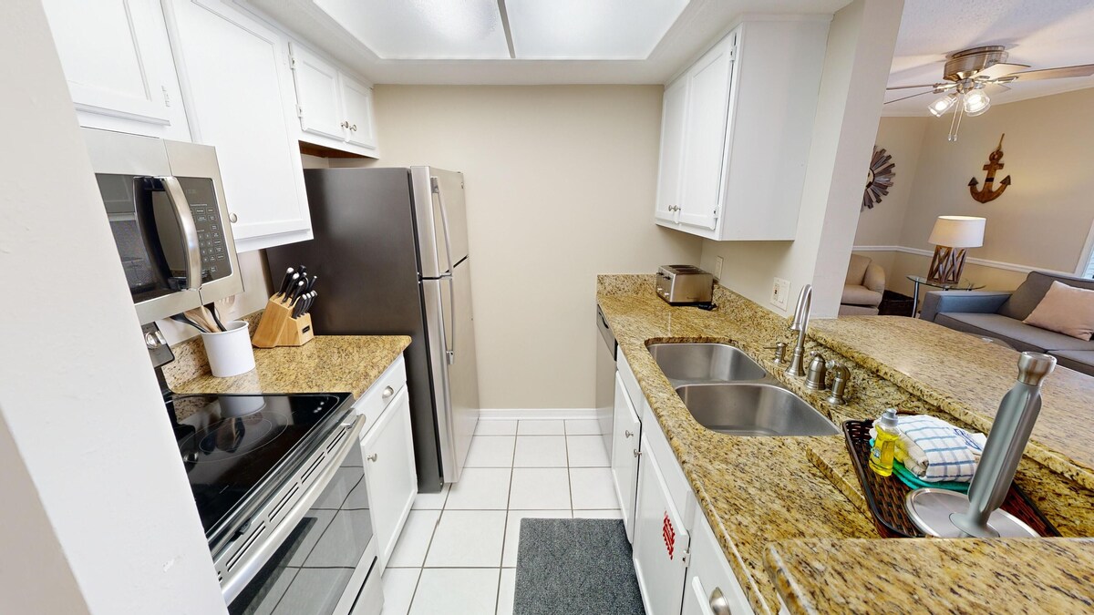 Photo 8 of SPC 4203 Dog Friendly 1 BR with Free Beach Service for 2