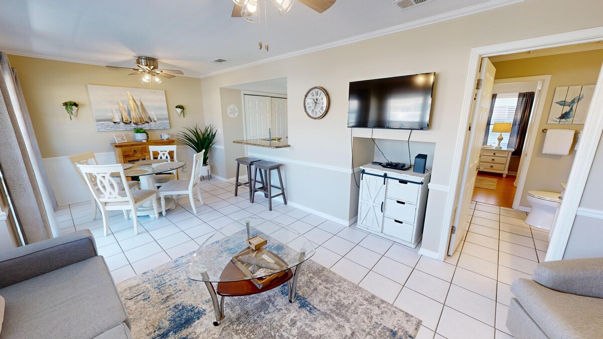 Photo 4 of SPC 4203 Dog Friendly 1 BR with Free Beach Service for 2