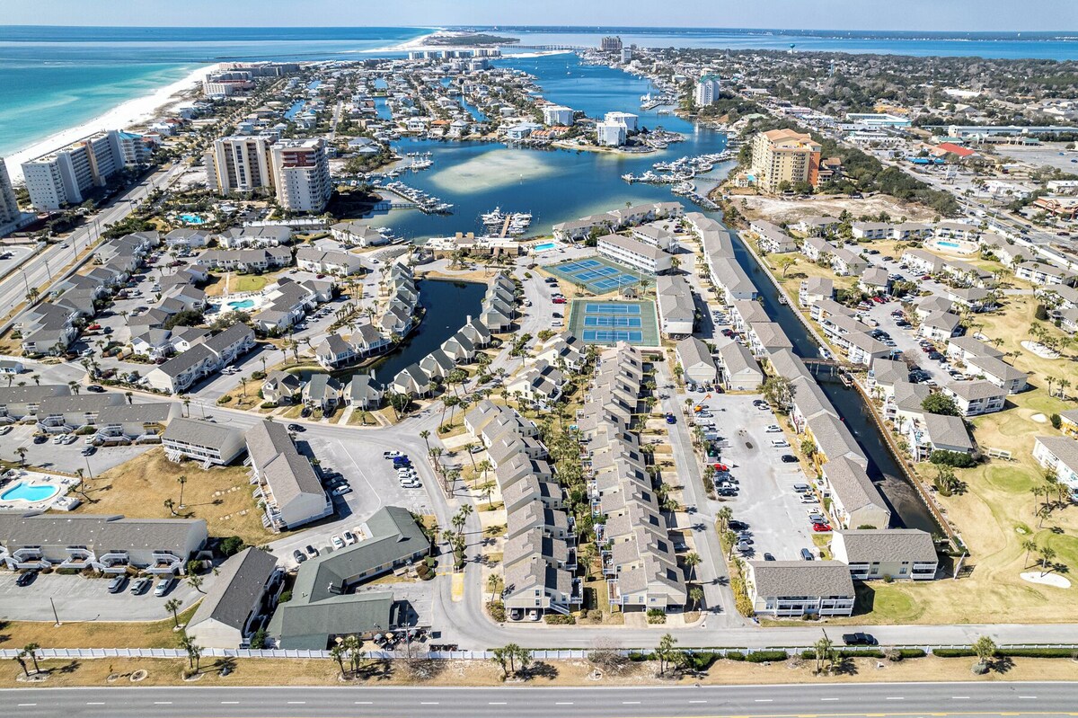 Photo 67 of SPC 4203 Dog Friendly 1 BR with Free Beach Service for 2