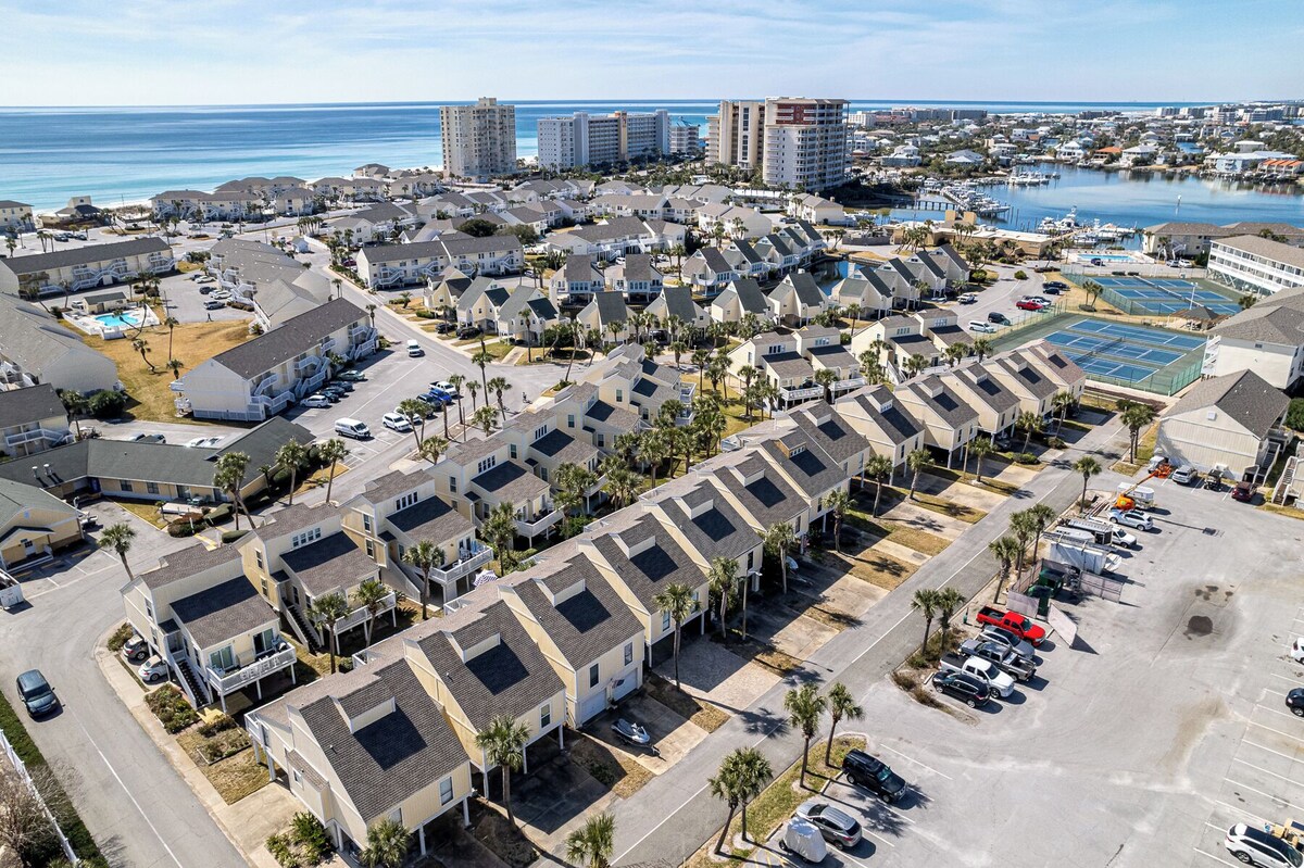 Photo 45 of SPC 4203 Dog Friendly 1 BR with Free Beach Service for 2