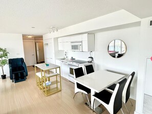 Luxury Single Room | Living area