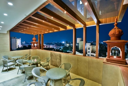 HOTEL KANDA CONTINENTAL 