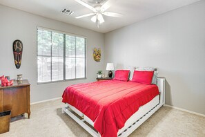 Interior - Hot Tub & On-site Hiking: Phoenix Retreat! (Phoenix)