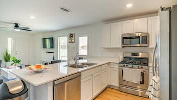 Nhà (3 Bedrooms) | Nội thất