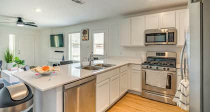 Pet-friendly Home ~ 4 Mi to Big Rivers Water Park!