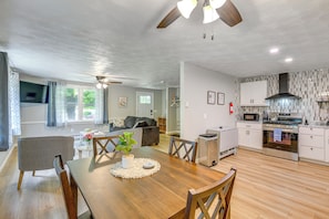 House (3 Bedrooms) | Interior - Peaceful Allegany Home, Walk to Sbu! (Allegany)