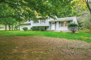 Interior - Peaceful Allegany Home, Walk to Sbu! (Allegany)