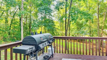 Rumah (3 Bedrooms) | Bagian depan properti