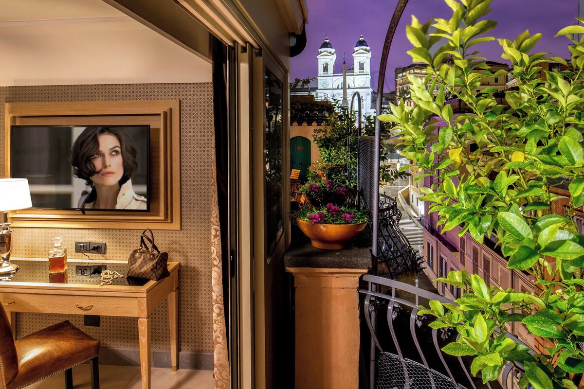 1 bedroom, in-room safe, desk, free WiFi