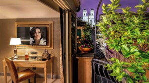 1 dormitori, caixa forta a l'habitació, escriptori i wifi gratuïta 