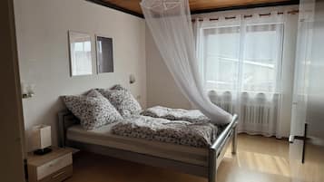 1 bedroom, iron/ironing board, free WiFi, bed sheets