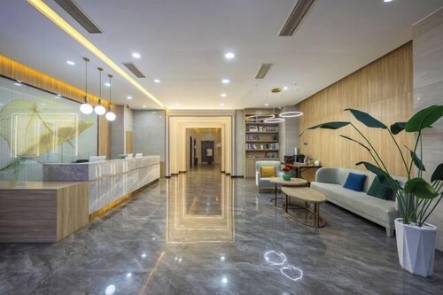 GreenTree Inn Express Hotel (Deyang Wenmiao Square )