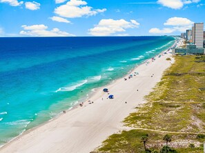 Beach nearby - Margarita Sunrise Surf Bungalow 5! Best Pool & Beach! 2 Beach Chairs & Wagon! (Panama City Beach)