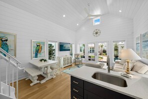 Interior - Margarita Sunrise Surf Bungalow 5! Best Pool & Beach! 2 Beach Chairs & Wagon! (Panama City Beach)