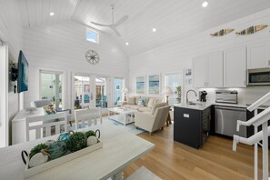 Smart TV, table football, stereo - Margarita Sunrise Surf Bungalow 5! Best Pool & Beach! 2 Beach Chairs & Wagon! (Panama City Beach)