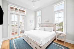 9 bedrooms, free WiFi, bed sheets