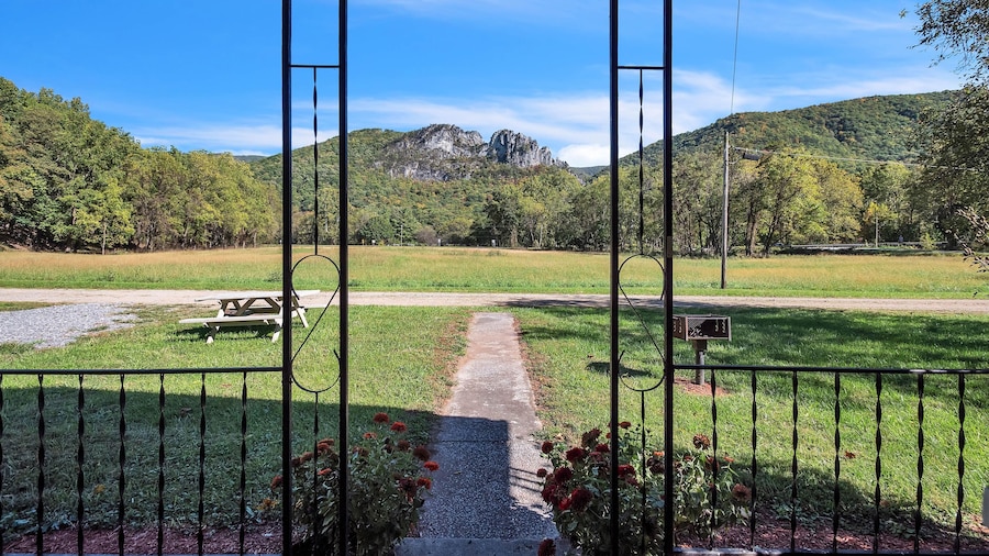 Panoramic Paradise - Best View Of Seneca Rocks 3 Bedroom Cottage