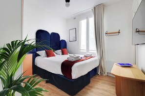 Iron/ironing board, free WiFi - Résidence Paris RAMEY (Paris)