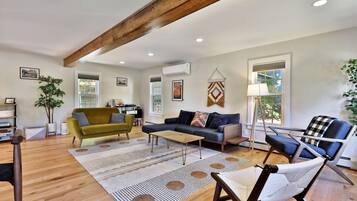 Hus - 4 sovrum | Vardagsrum