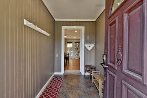 House, 4 Bedrooms | Interior