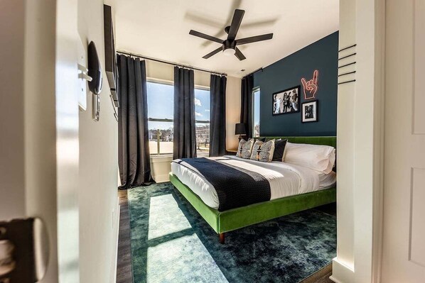 4 bedrooms, free WiFi, bed sheets