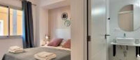 3 bedrooms, iron/ironing board