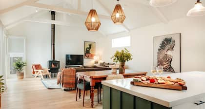 Dorothea - beautiful house in the heart of Trentham