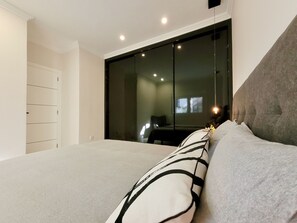 1 chambre, fer et planche à repasser, Wi-Fi