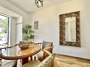 Dining - FOB La Guañenia by TOR (La Orotava)